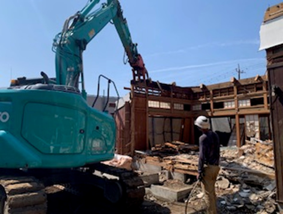 画像：木造建屋解体