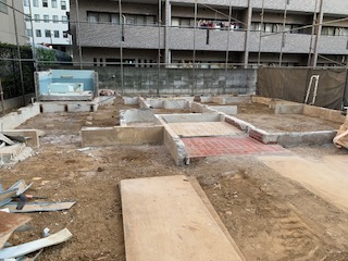 画像：土間・基礎解体